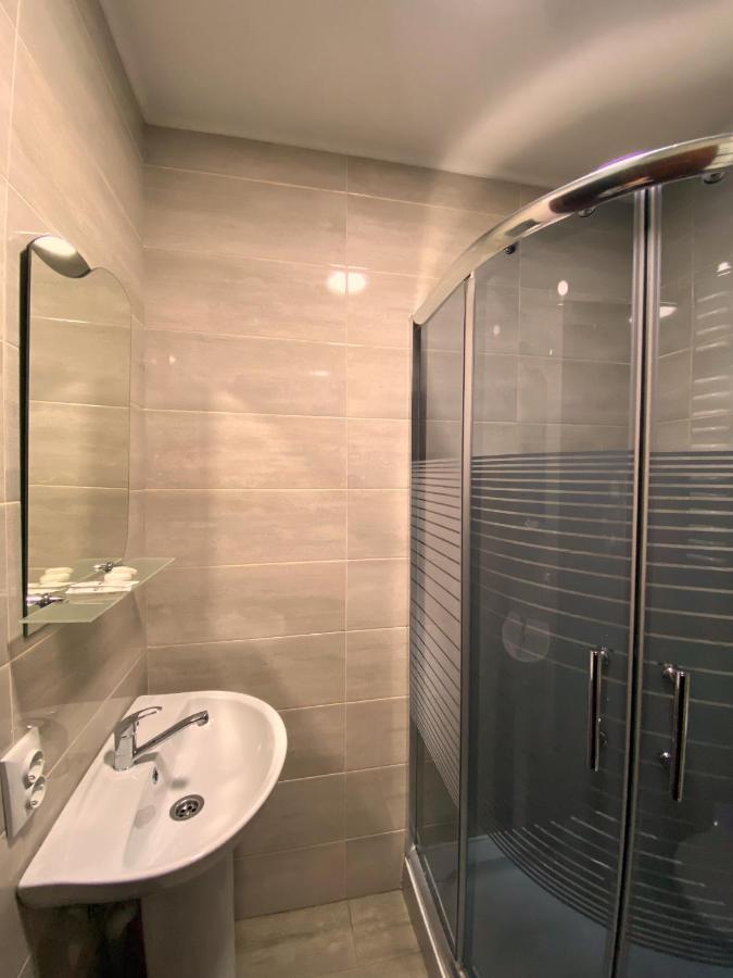 Forrest Hotel 布克维 外观 照片